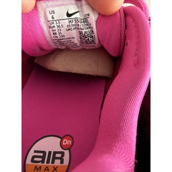 Nike Pink and Black Athletic Shoes - Picture 9 of 12